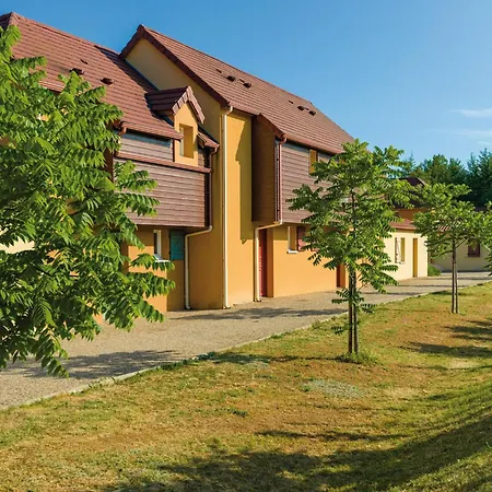 Elegant Family In Dordogne *